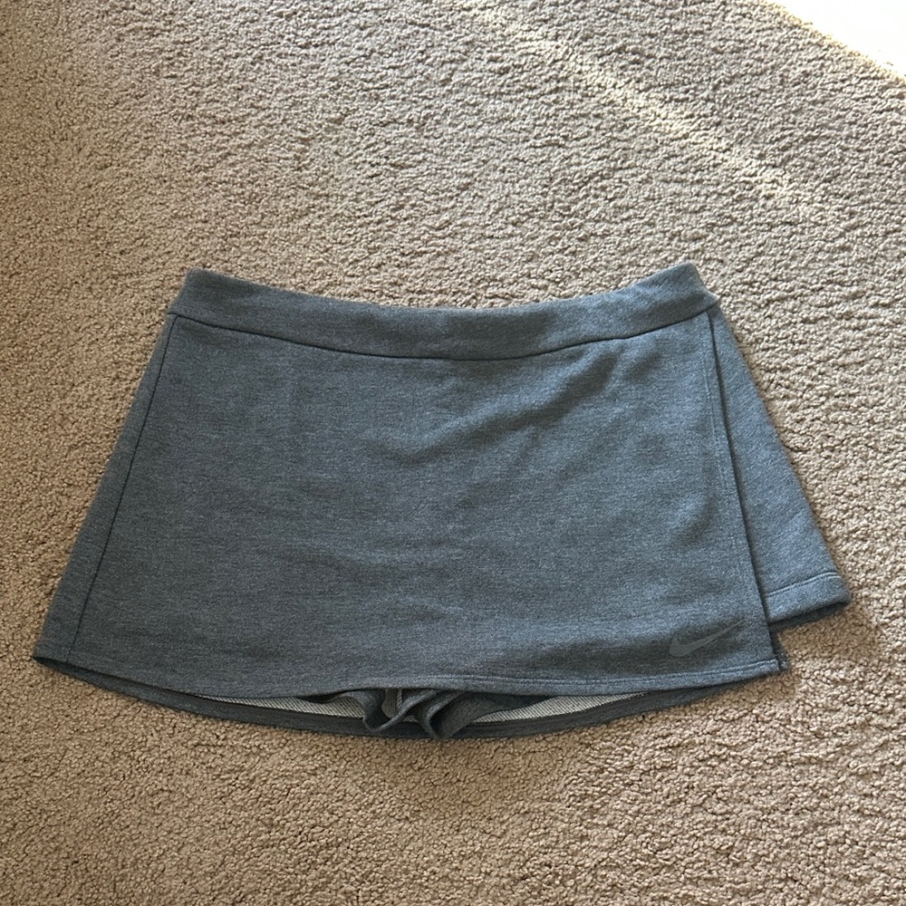 Nike Women's Charcoal Skort